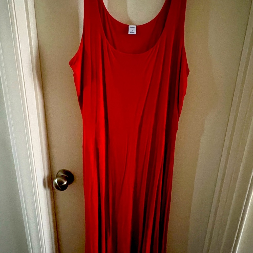 Red sleeveless swing dress